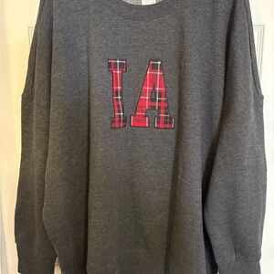 BNWT Maurice’s 4x IA Iowa sweatshirt plaid logo LS crewneck Oversized
